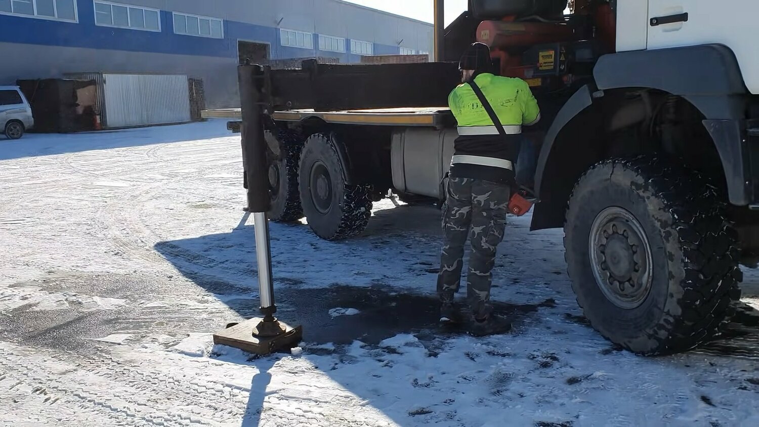 опоры кму 150 галичанин, машина грузовик, автомобиль, урал 43202 кму, бцм-290.2 на шасси камаз 65802-к5