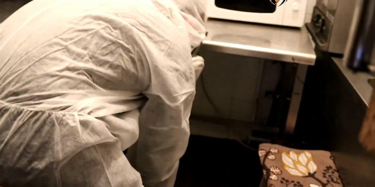 в кровати, человек, на кухне, настоящий оргазм, чувак