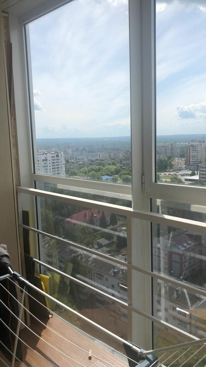 ограждение для панорамного балкона, ограждение французского балкона, балкон, жилой комплекс, панорамное остекление