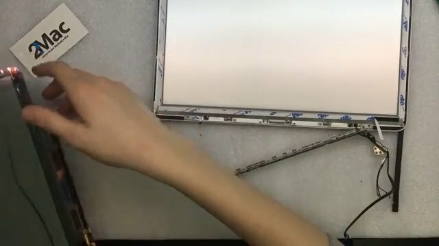 экран, разбор дисплея ноутбука acer, замена матрицы на ноутбуке, ноутбук, макбук подсветка экран