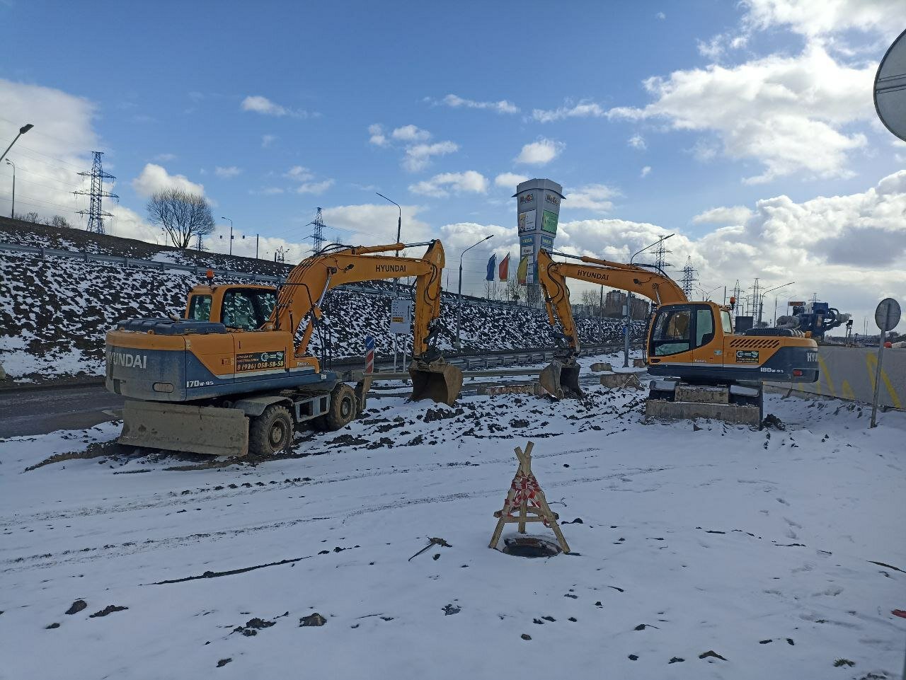 экскаватор hyundai, колесный экскаватор, экскаватор гусеничный, экскаватор, спецтехника экскаватор