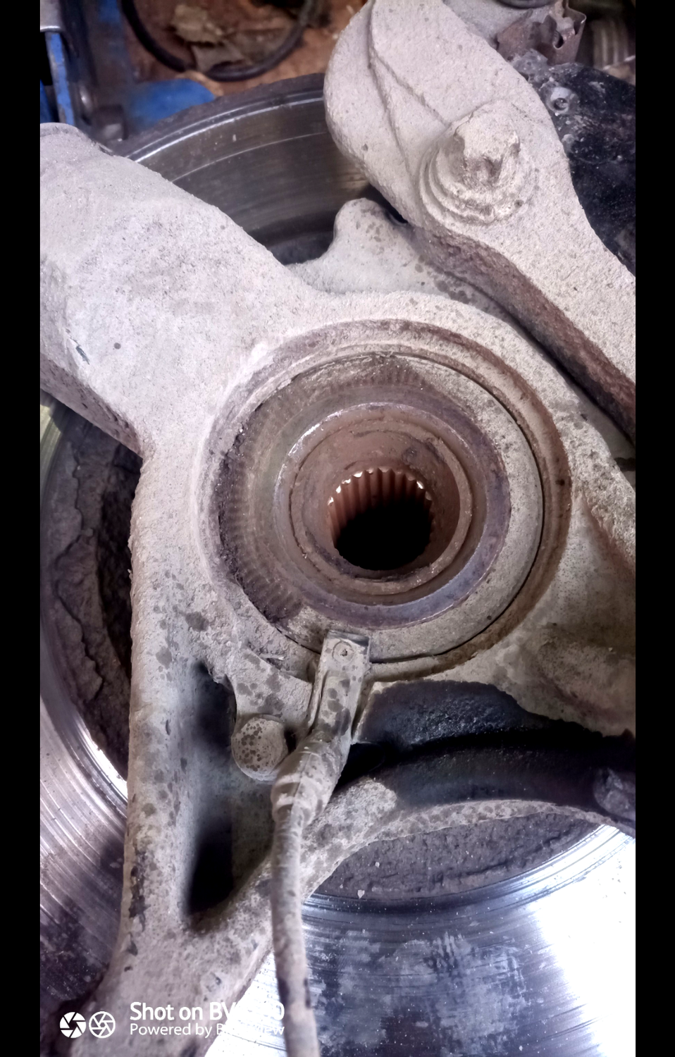 замена ступичного подшипника, ступичный подшипник авенсис т250, ступичный подшипник, задний ступичный подшипник, замена ступицы