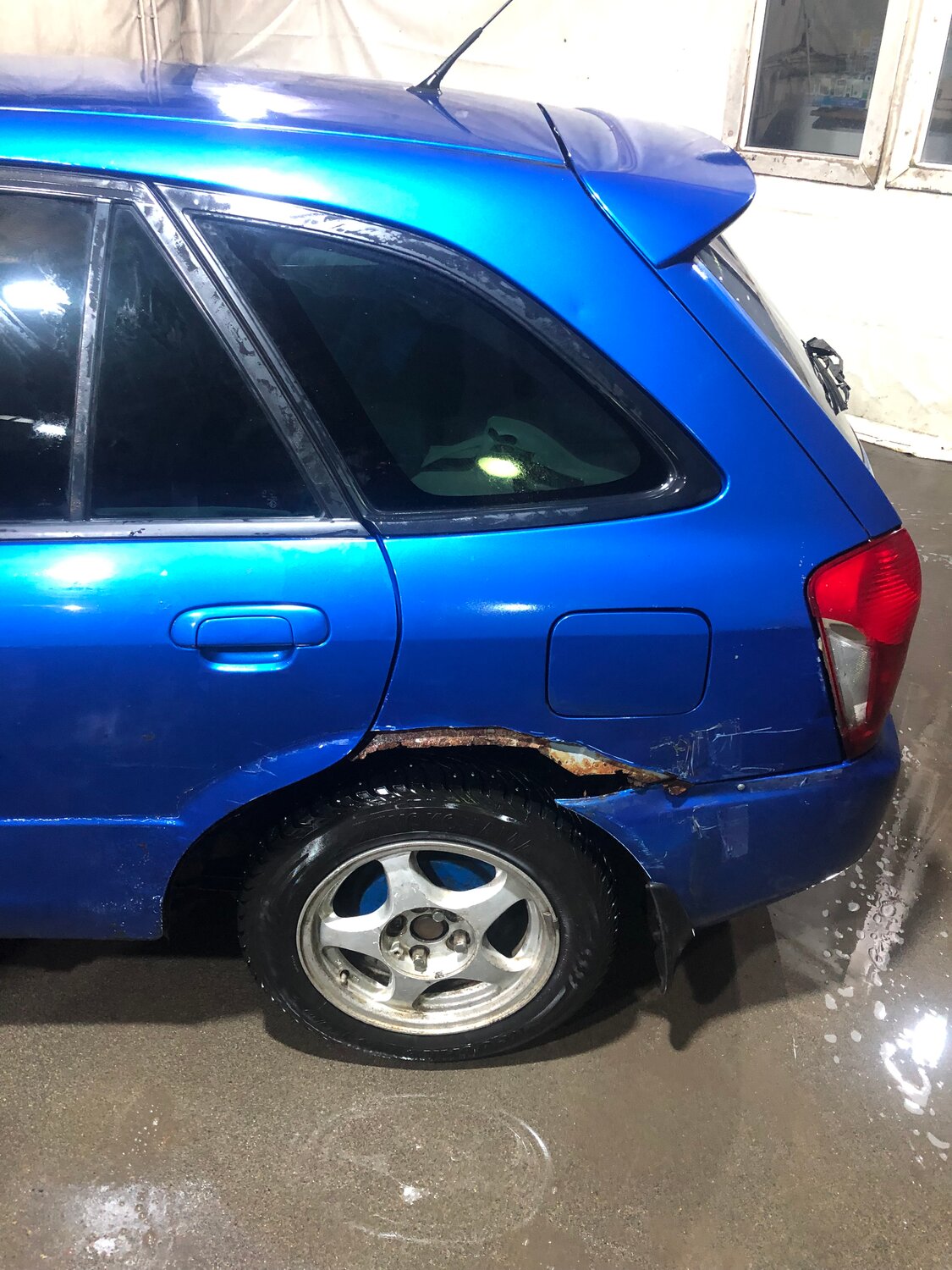 subaru impreza gg3, mazda familia 1.5 at, 2003 универсал, mazda familia 2000 универсал, субару импреза 1998 битый, Mitsubishi Libero