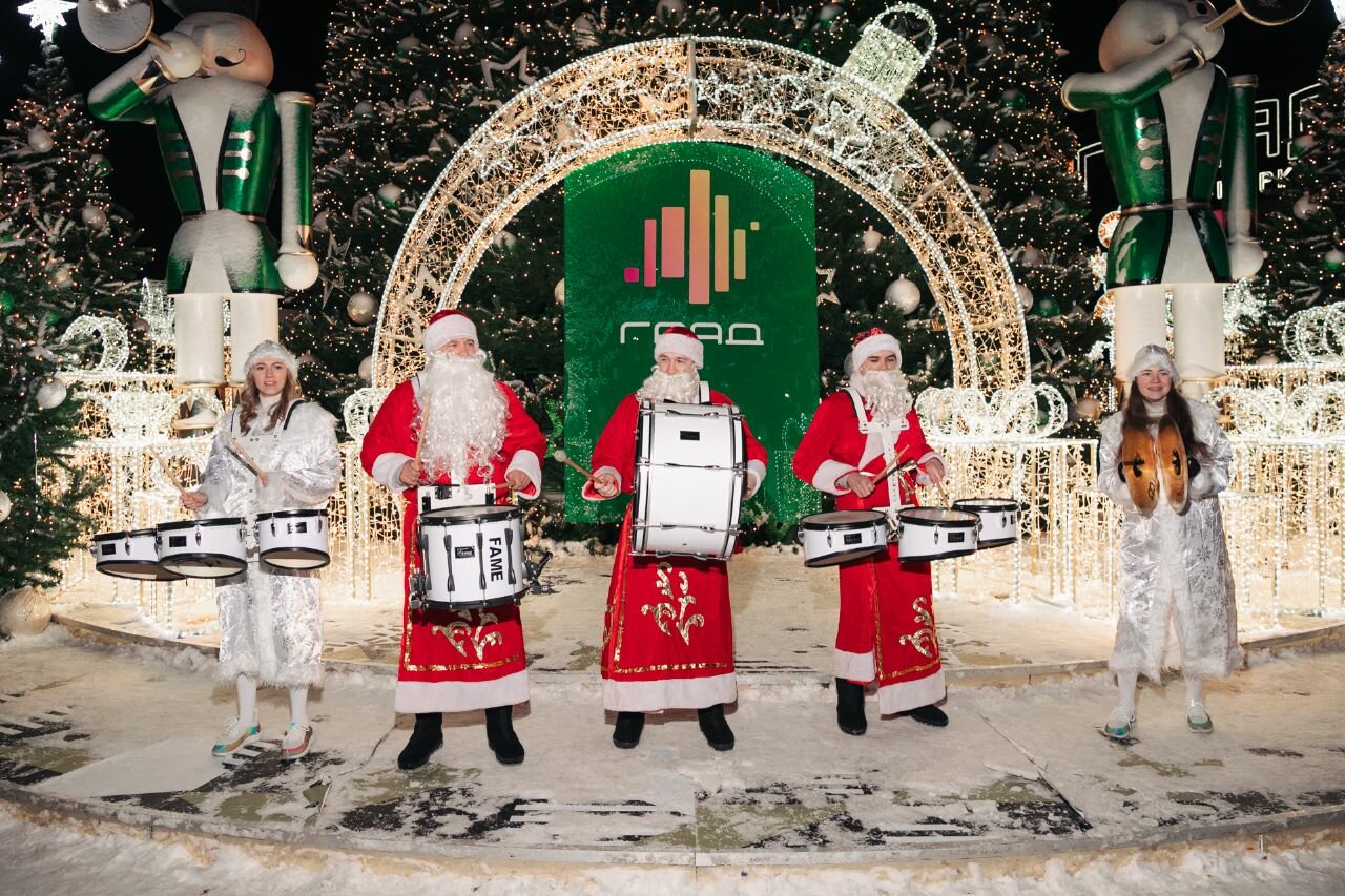 новый год, новогодний, дед мороз, елка у града воронеж 2022, новый год дед мороз