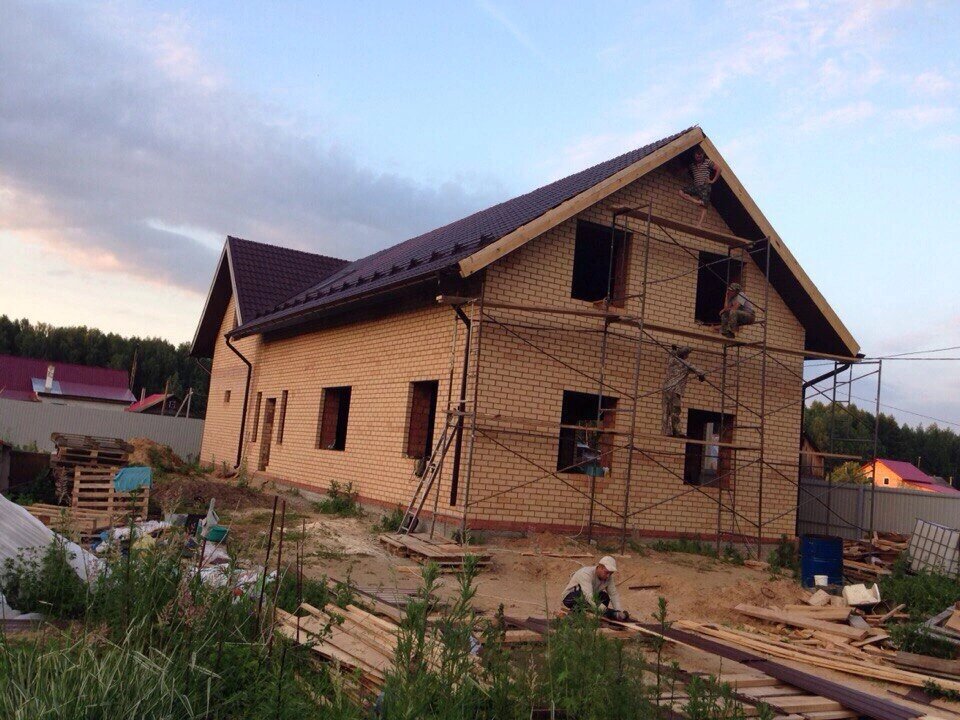 Строение дома