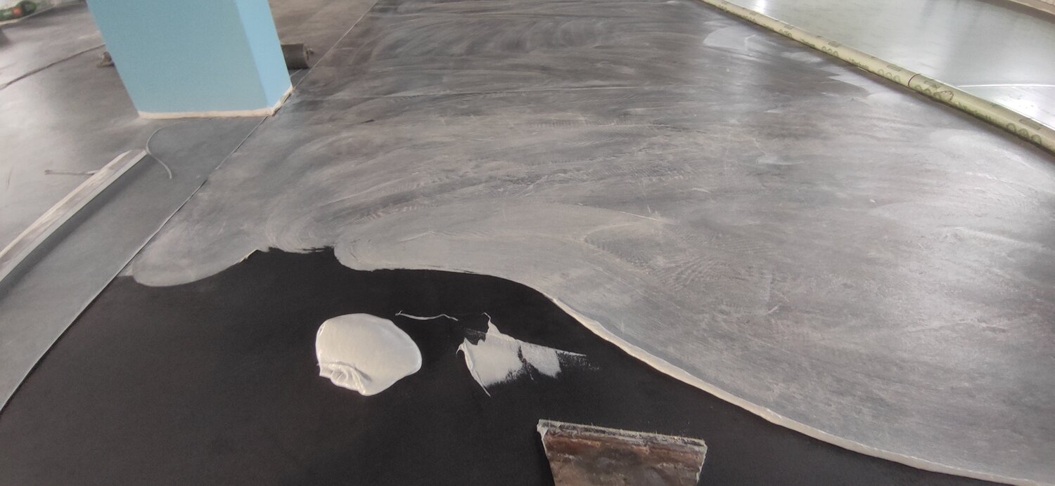 ламинат, эпоксидная смола remmers epoxy bs 3000, покрытие пола, эпоксидный пол, линолеум