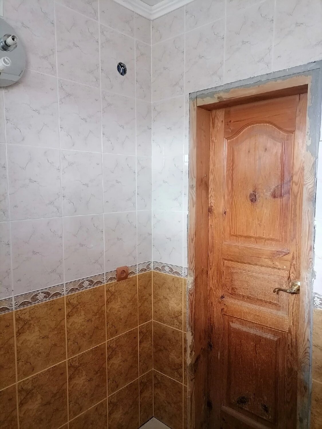 дверь, двери из дерева, двери деревянные межкомнатные, двери бу, дверь входная деревянная