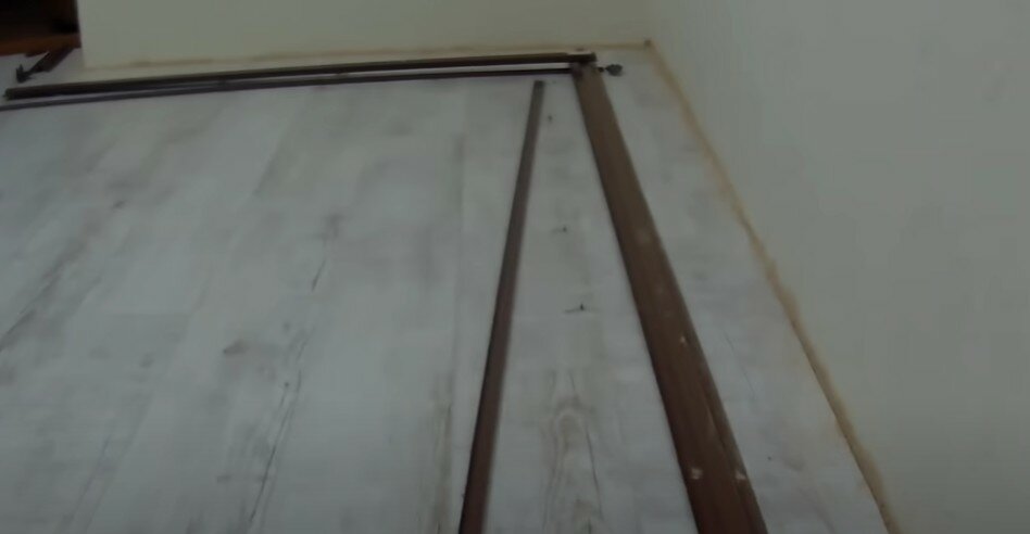 стык ламината, укладка ламината, ламинат, линолеум, напольное покрытие