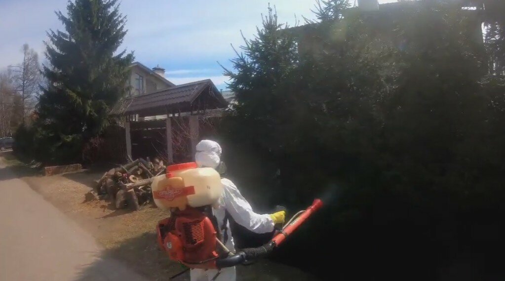 обработка от клещей, дезинфекция участка от клещей, обработка участка от клещей, обработка сада, опрыскивание сада