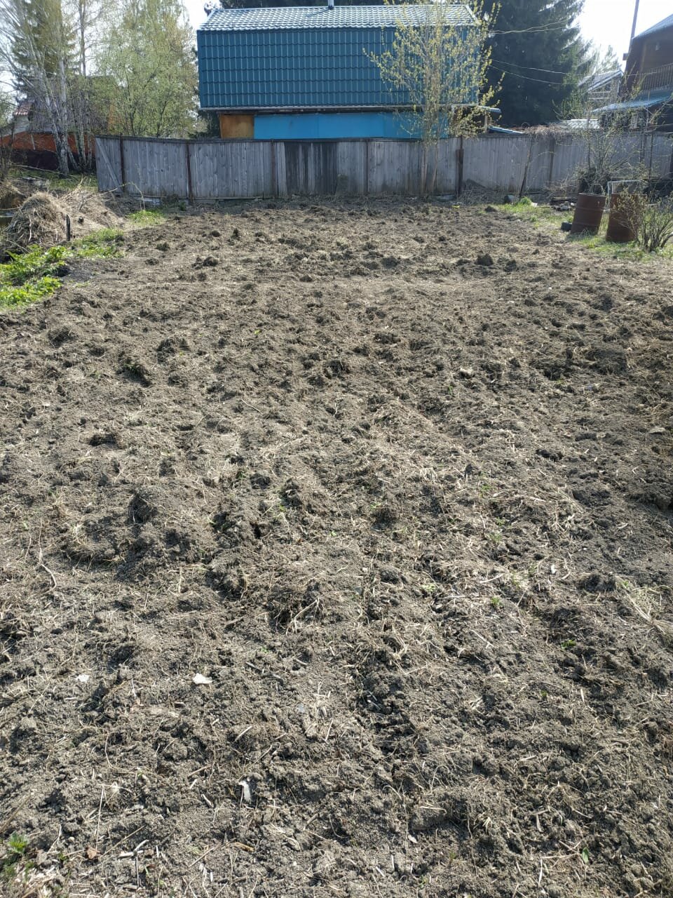 участок, земельный участок, на даче, вспаханная почва на даче, огородов