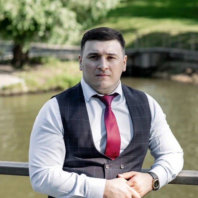 Али Алиев
