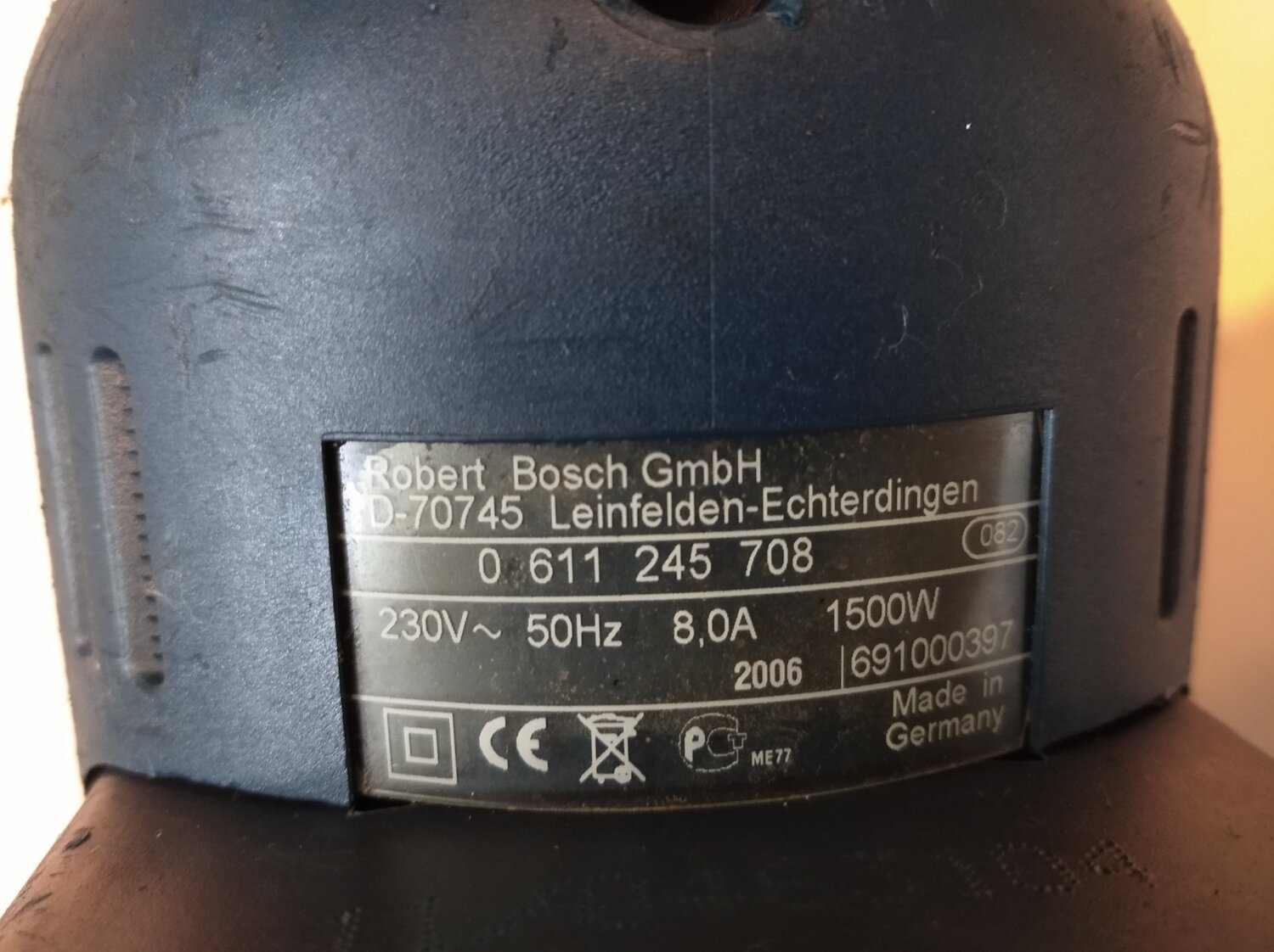 bosch, шуруповерт robert bosch gmbh d-70764 leinfelden-echterdingen, шильдик болгарки bosch, ушм 230 бош шильдик, электродвигатель эк 10 1а