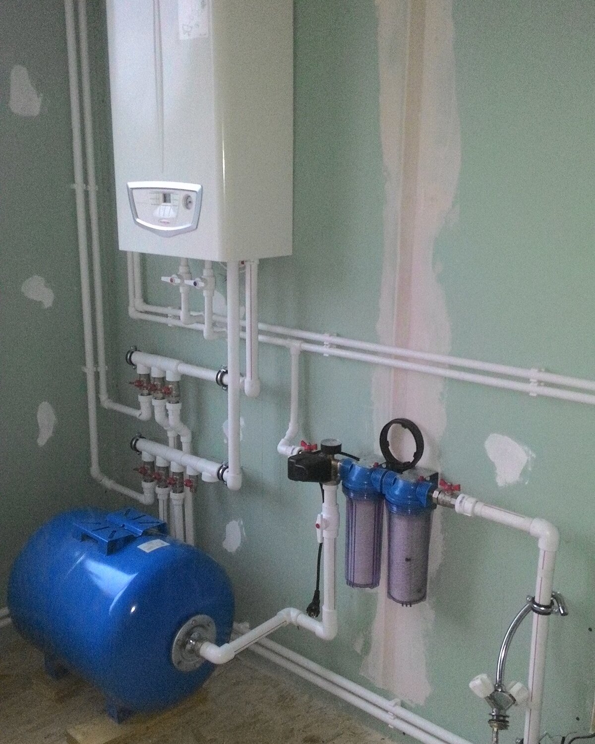 водоснабжение частного дома, системы водоснабжения, водоснабжение в частном доме, монтаж водоснабжения, монтаж систем водоснабжения