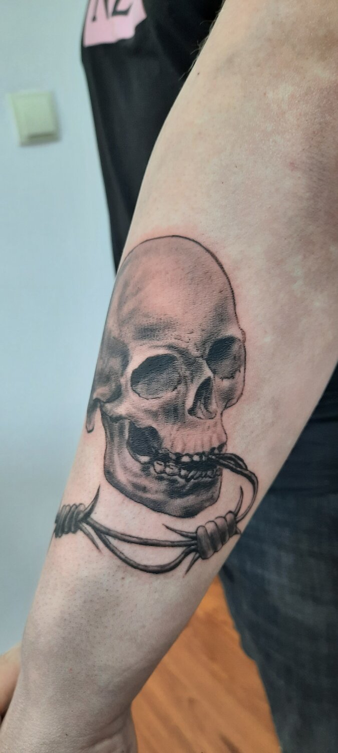 череп тату, татуировки с черепами, тату череп на руке, skull tattoo, тату