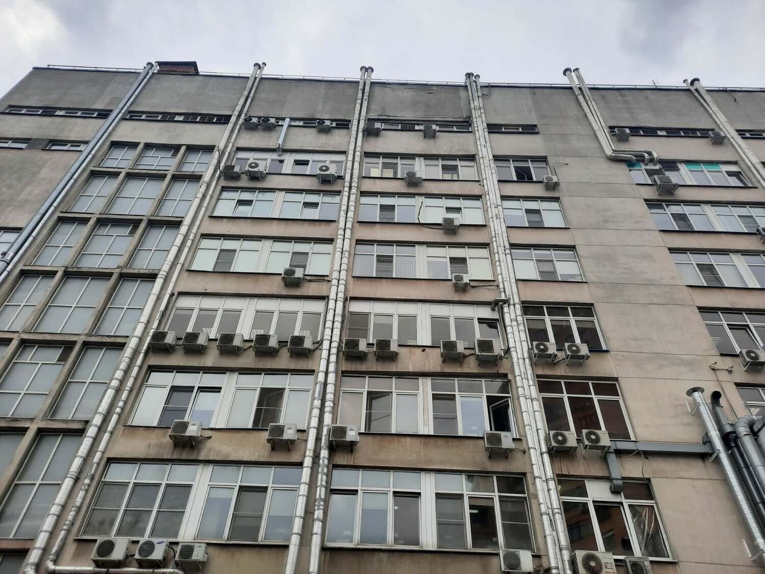 девятиэтажный дом, жилой дом, многоэтажка, многоквартирный дом, лоджия балкон