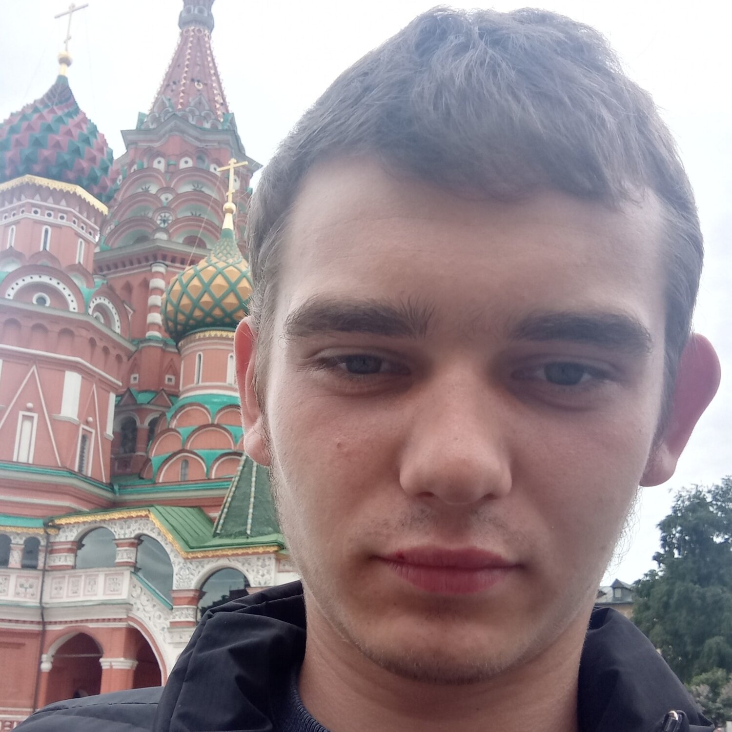 Алексей Есипенко