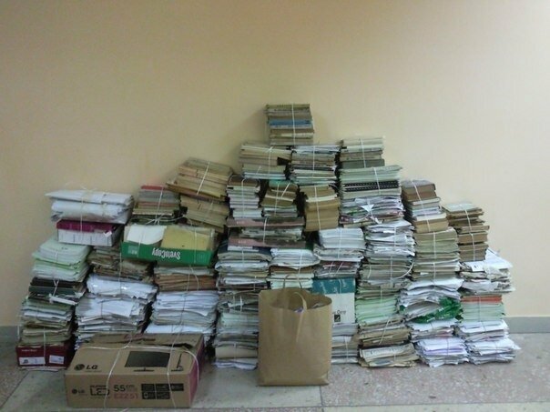 макулатура, прием макулатуры, стопка макулатуры, прием бумаги а4 на макулатуру, сдай макулатуру