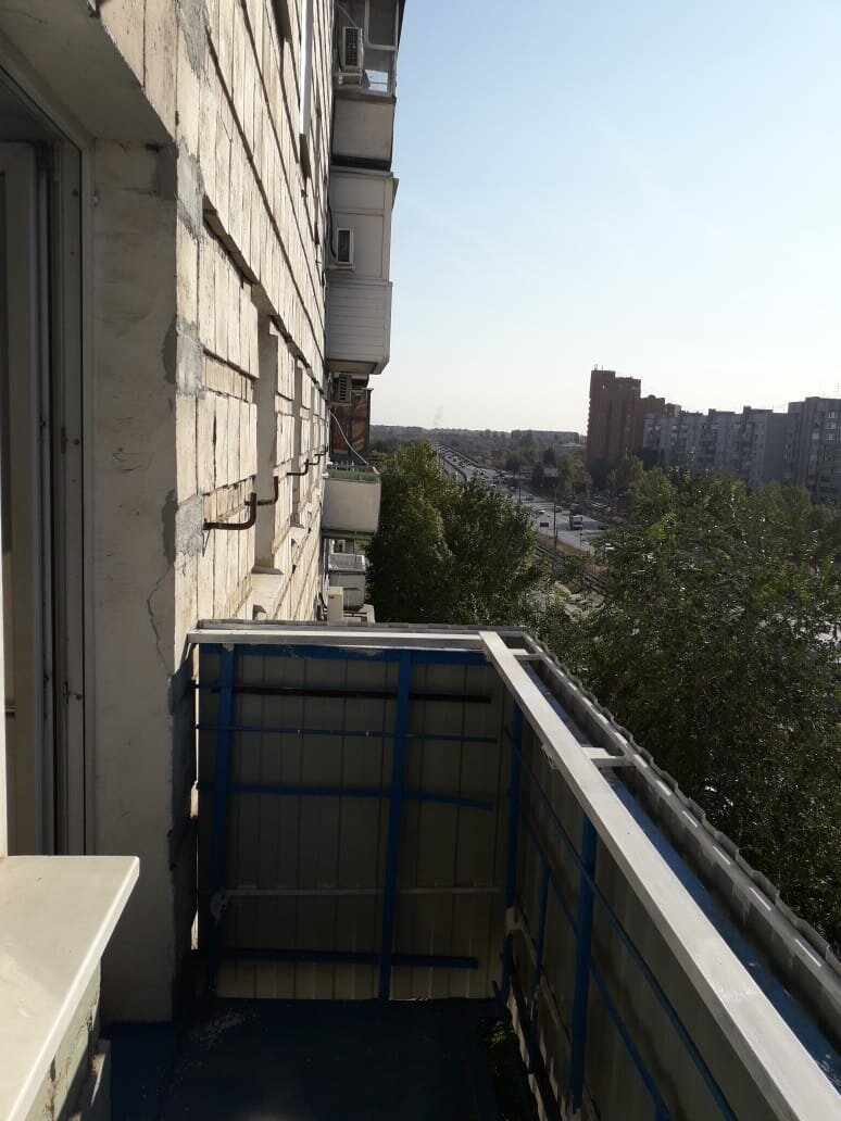 на балконе, лоджия, отделка парапета балкона, остекление балконов и лоджий, отделка балкона сайдингом