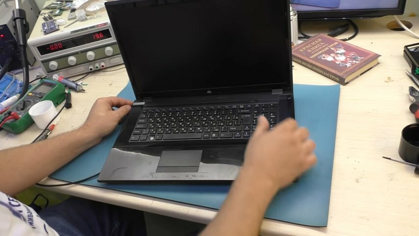 Не работает ноутбук ASUS