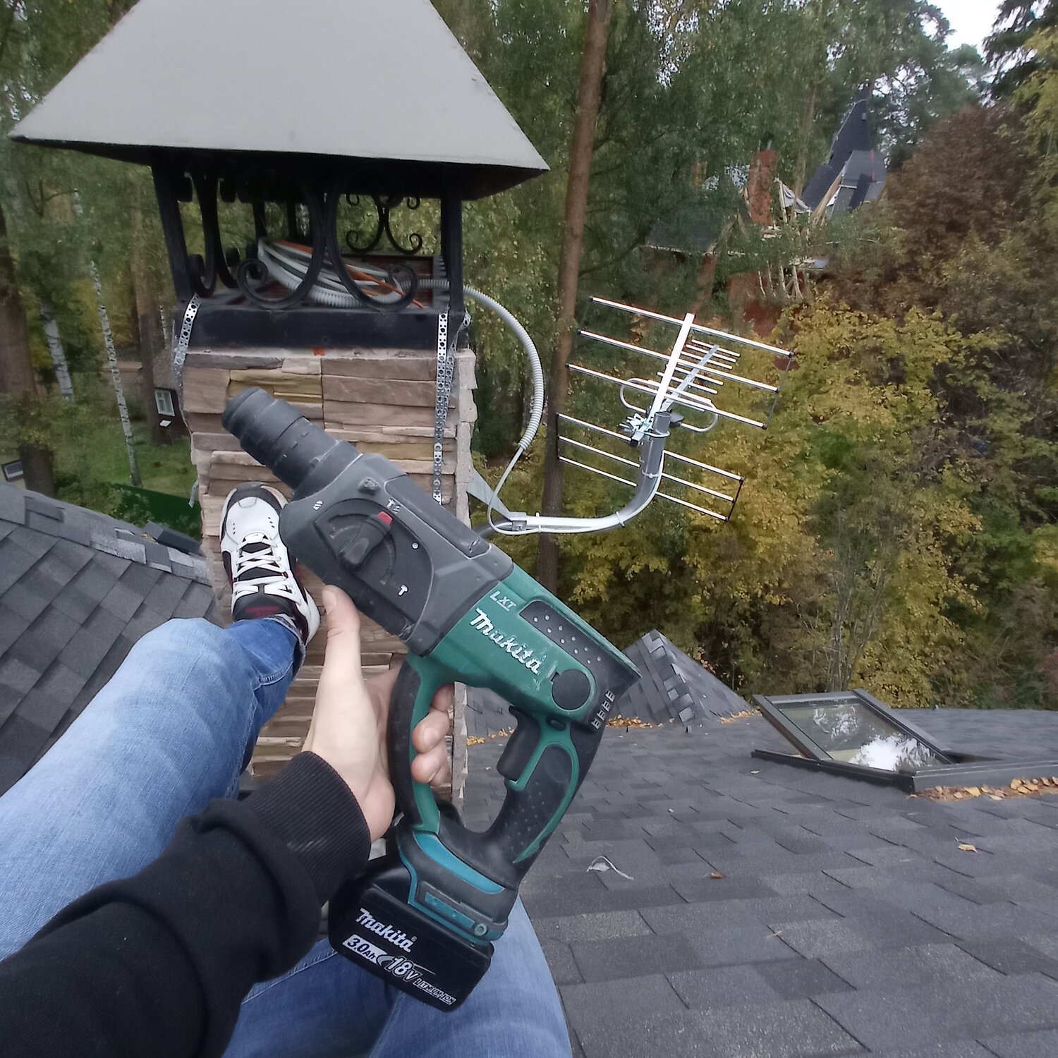 аппарат макита, шуруповерт фаворит 24 вольта, макита 2740, пистолет для вязки арматуры makita dtr180z, набор макита гайковерт +перфоратор