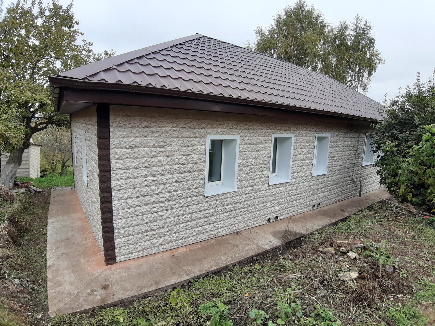 дом, коттедж, загородный дом, одноэтажный дом с фасадными панелями, дом в беловское