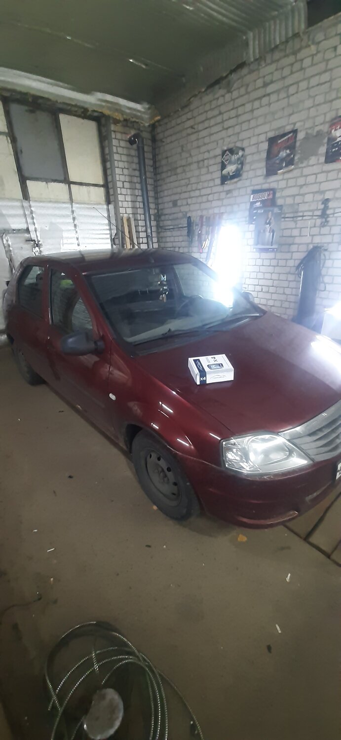 рено логан 2011 года красный, авто, рено логан 2011 1.4, автомобиль, Mazda Demio I (DW)