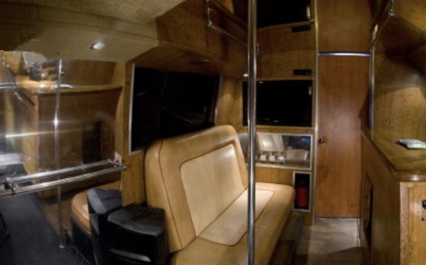mercedes sprinter 2020 camper 4x4 интерьер, автодом ford earthroamer, яхта delphia, earthroamer xv-lt салон, форд sportsmobile 4x4 camper van салон