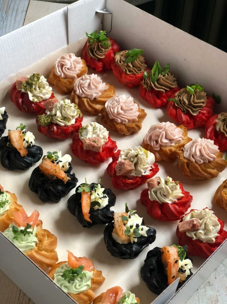капкейки, еда, закуска, капкейк, ванильные капкейки