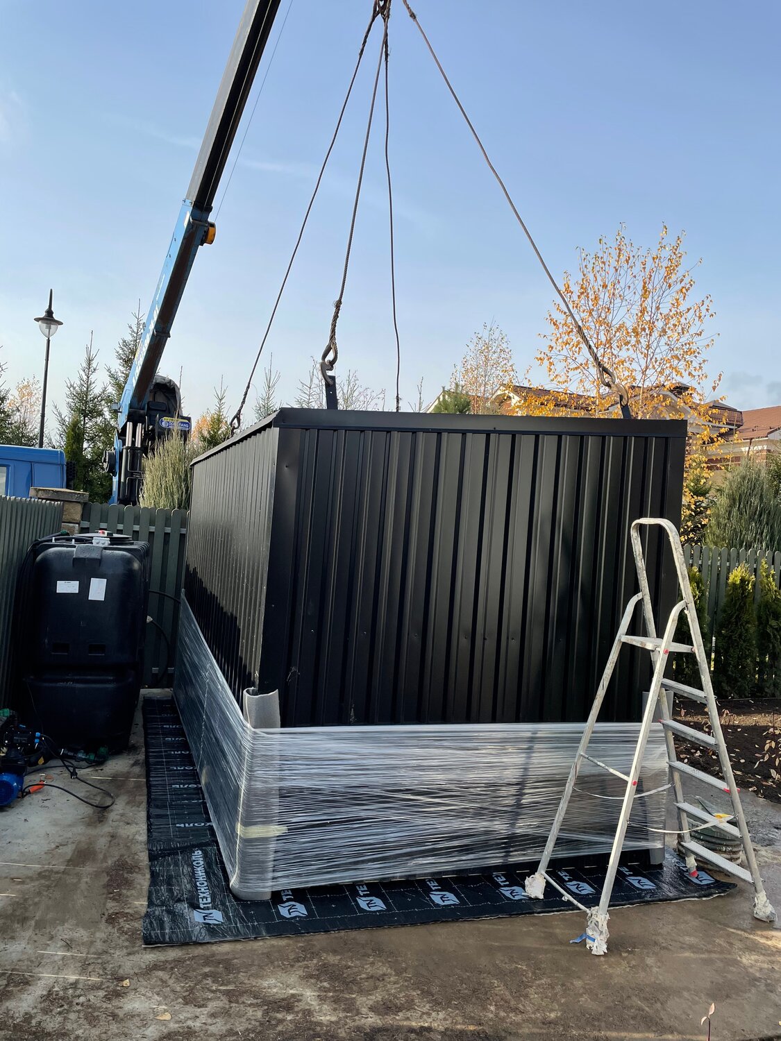 ворота, оборудование, блочная модульная котельная бмк-1, ёмкость для воды на дачу, контейнер