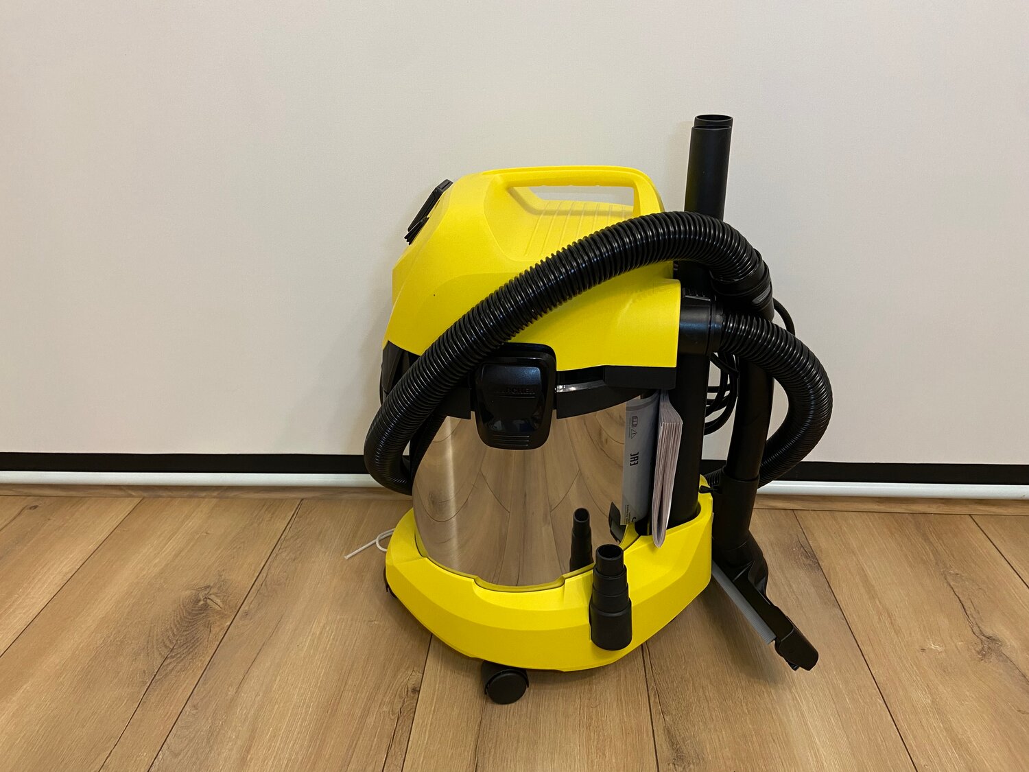 строительный пылесос керхер литров, пылесос керхер wd 5.300 m, пылесос karcher se 4002, пылесос керхер wd 4, пылесос керхер мд2