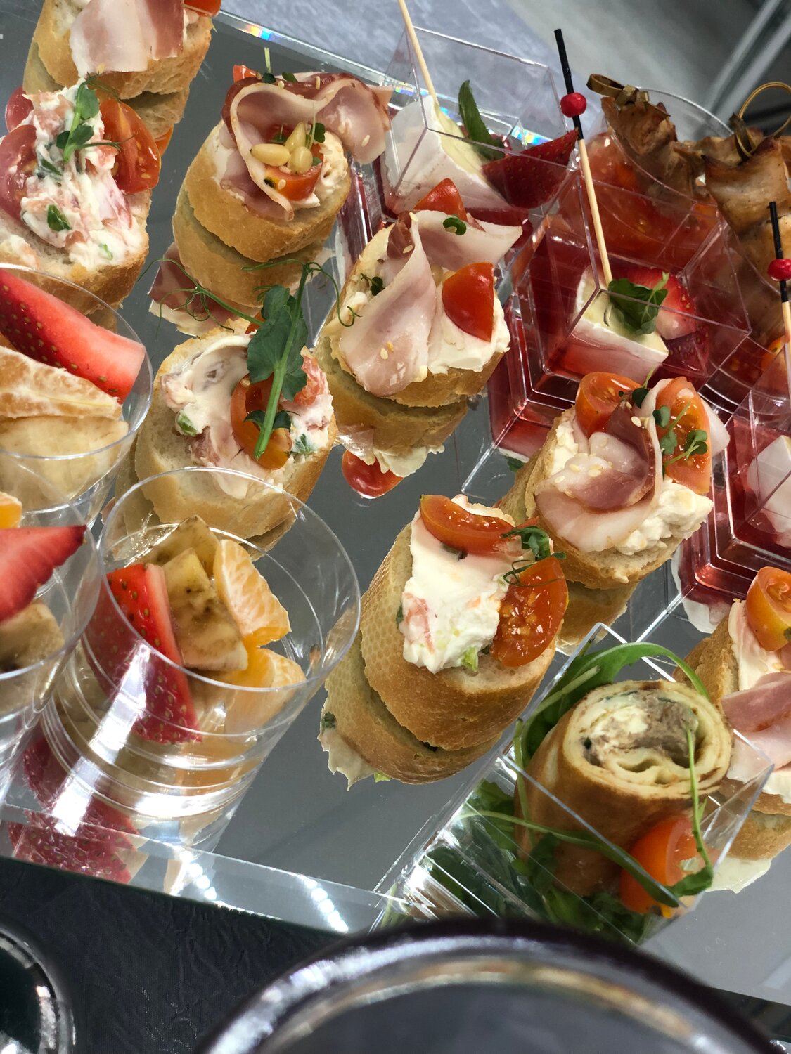 закуски, фуршетные закуски, закуски для фуршетного стола меню, закуски канапе, мини закуски