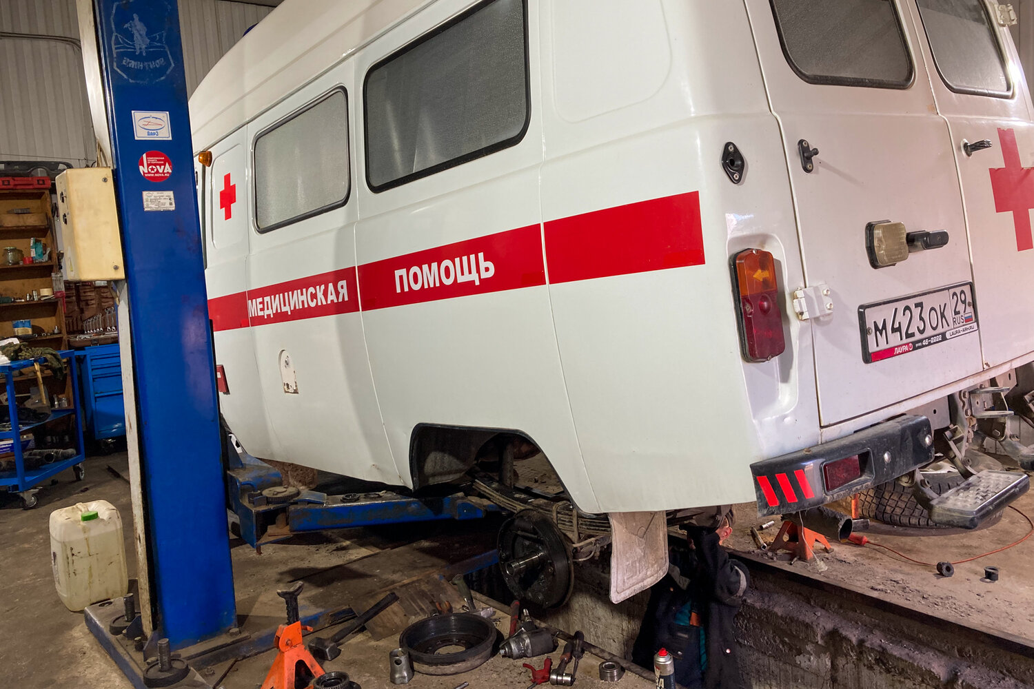 скорая медицинская помощь, машины скорой помощи, автомобиль скорой помощи, скорая медицинская помощь 103, работа скорой помощи