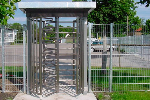 турникет полноростовой уличный, полноростовой турникет gotschlich ecco 120 hb, турникет на улице, турникет для проходной, гатчинский парк турникеты