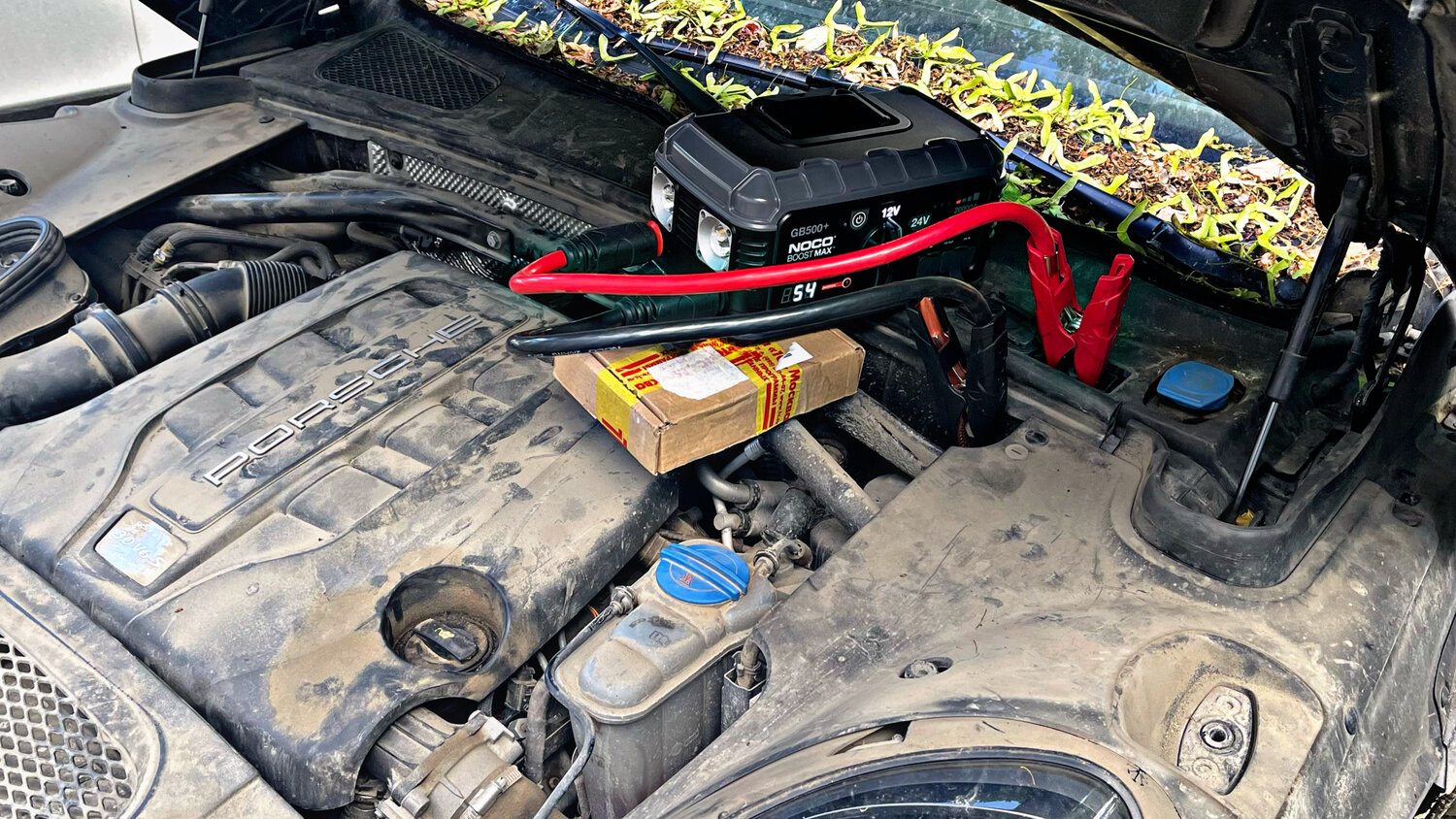 bmw 7 2011 заправка кондиционера, прикурить bmw x3, мерседес 211 клемма для прикуривания, заправка кондиционера бмв е39, bmw x5 акб