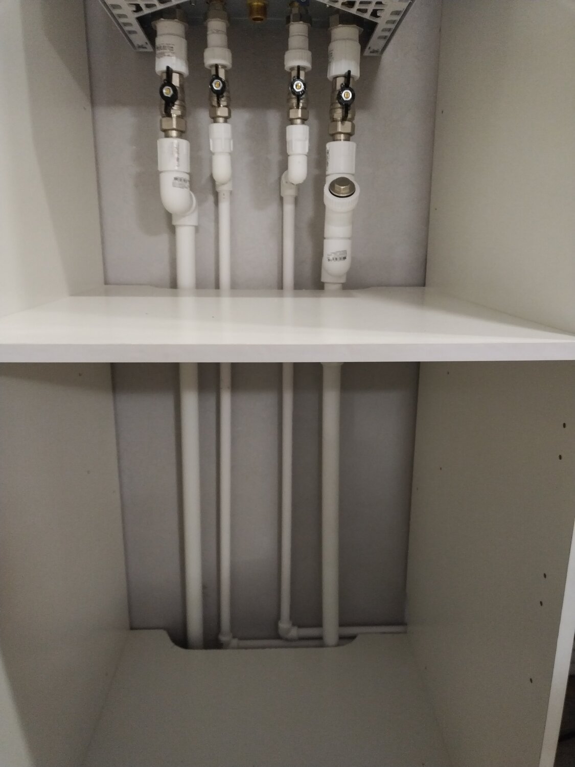 разводка труб, системы отопления, отопление, отопление водоснабжение, разводка труб в квартире