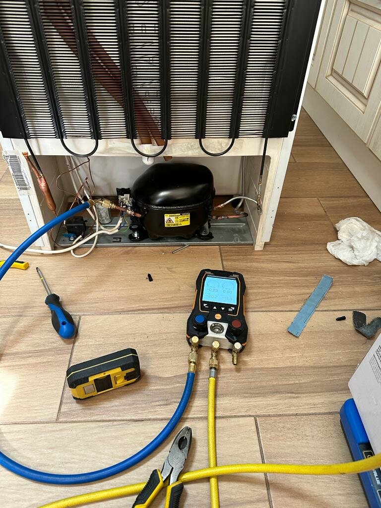 вестфрост холодильник bkf 404 компрессор, холодильный компрессор, заправка холодильника фреоном, ремонт холодильников, компрессор холодильника