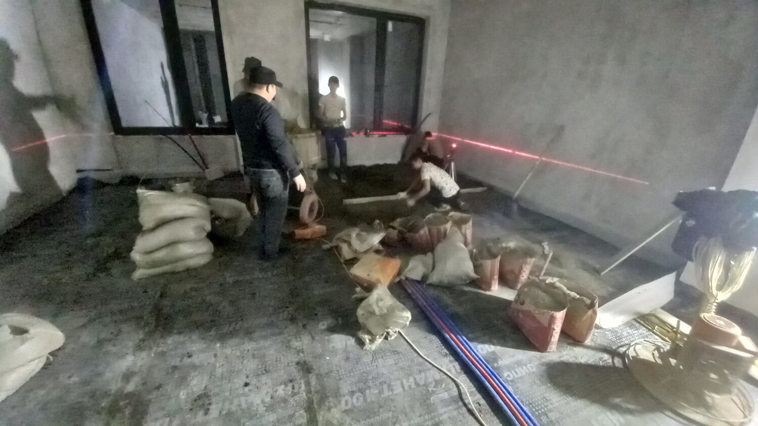 затирка стяжки, стяжка пола, полусухая стяжка пола, полусухая стяжка, кулибина 2