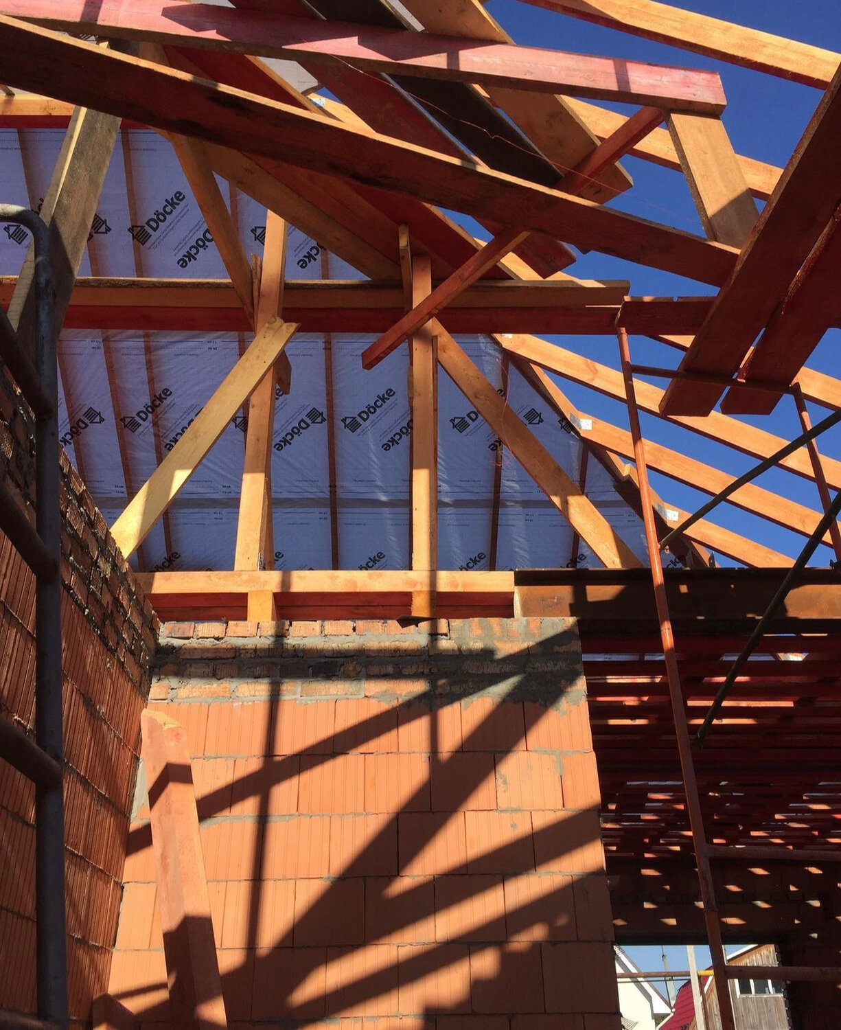 монтаж стропильной системы, фермы для крыши, каркас крыши, стропильные системы, стропильные фермы на мзп