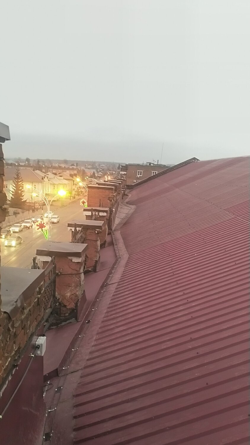 кровля, на крыше, кровля крыши, покрытие крыши, крыша дома