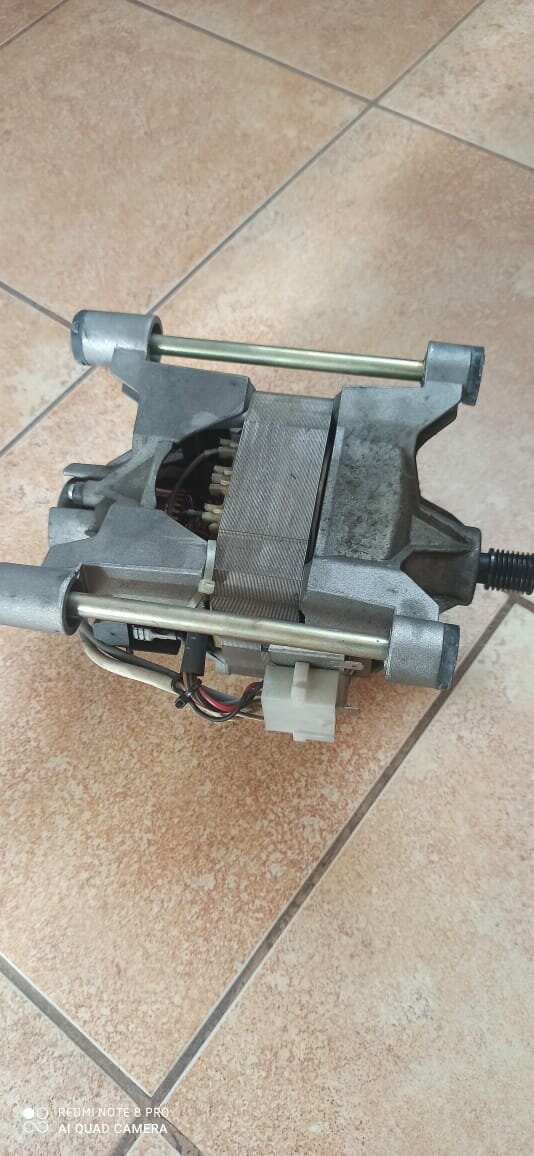 двигатель для стиральной машинки хотпоинт - аристон 26028f0358, индезит indesco 940m21, электродвигатель стиральной машины, двигатель для стиральной машинки electrolux essentia1249461094l, мотор для стиральной машины