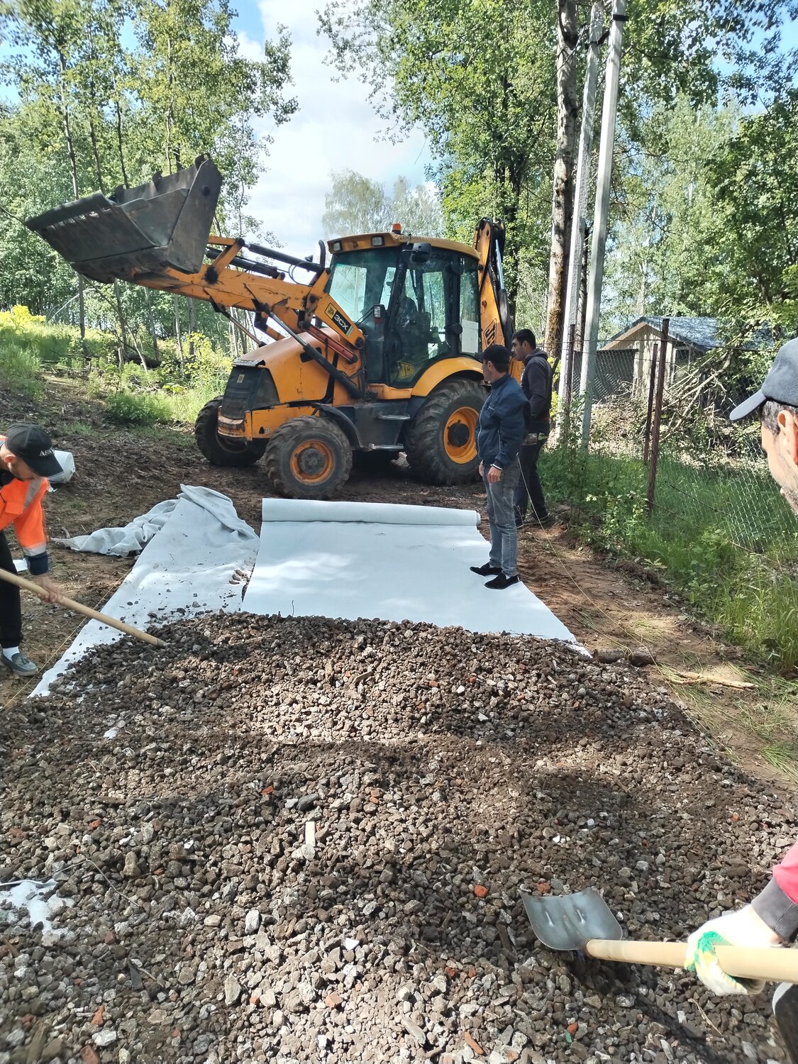 отсыпка участка, отсыпка участка грунтом, отсыпка, поднятие участков и временных дорог, отсыпка, благоустройство территории
