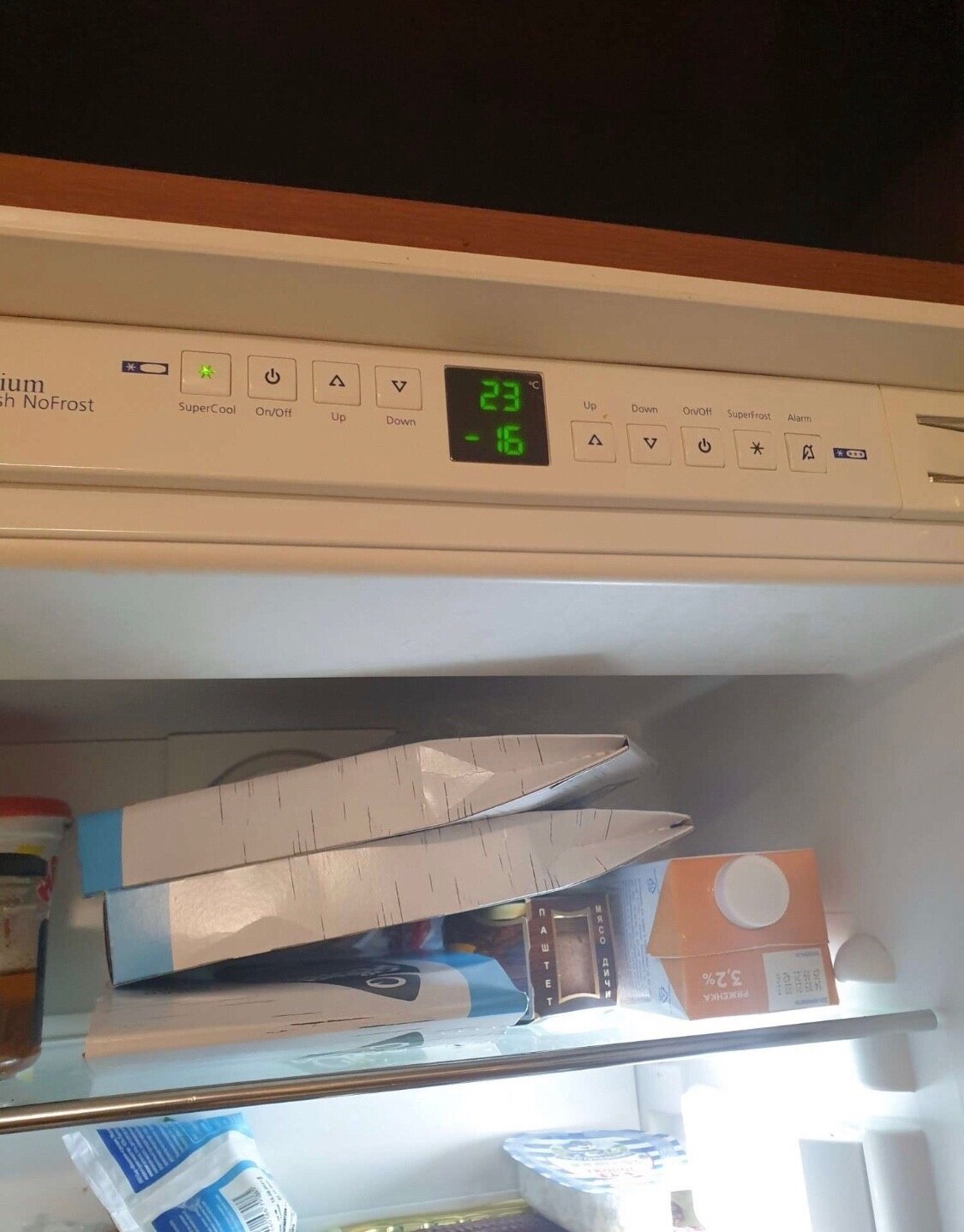 бытовая техника, встроенный холодильник, панель управления холодильника либхер двухкамерный, двухкамерный холодильник, холодильник