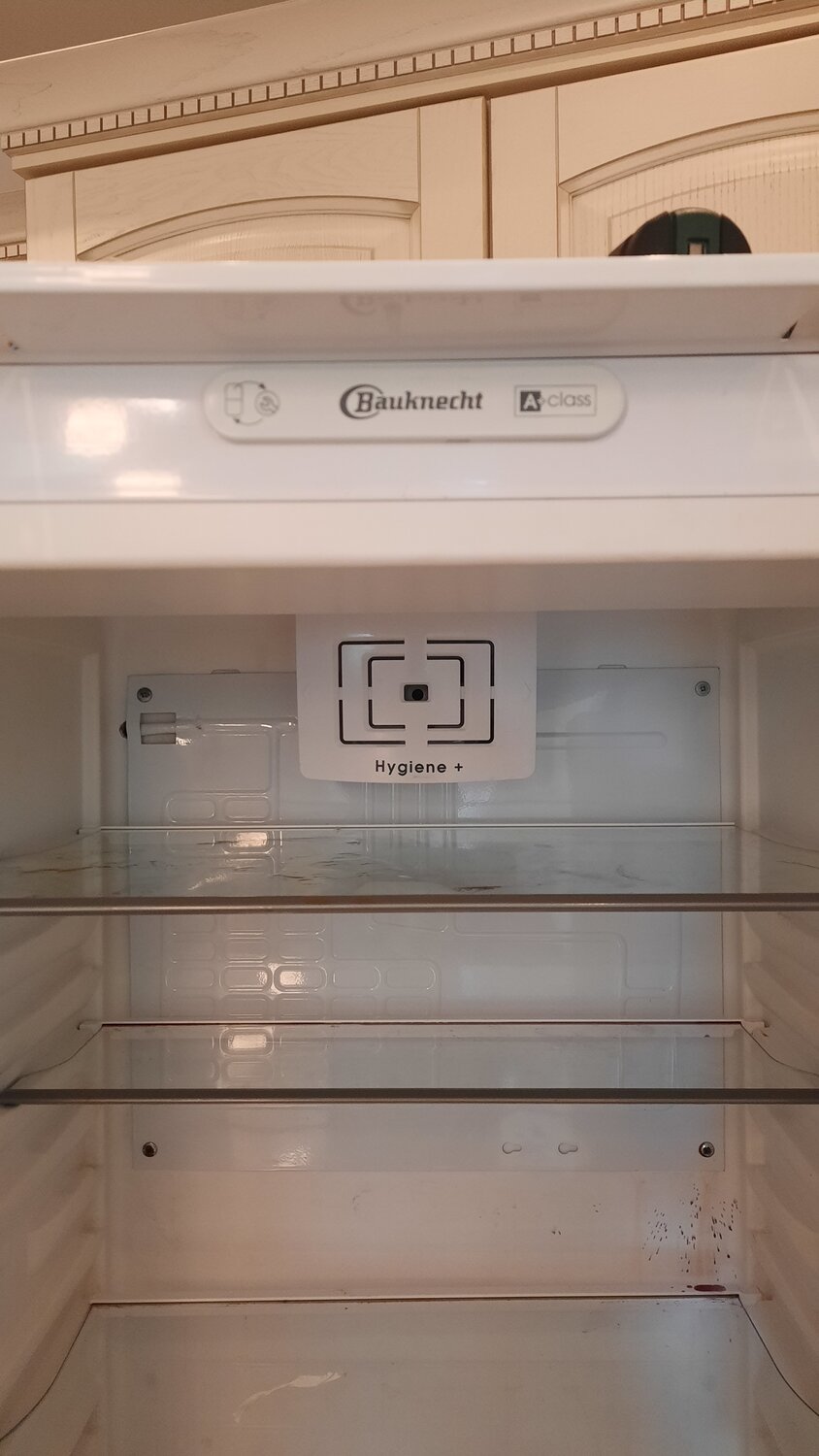 холодильник, бытовая техника, встроенный холодильник, двухкамерный холодильник, встраиваемые холодильники