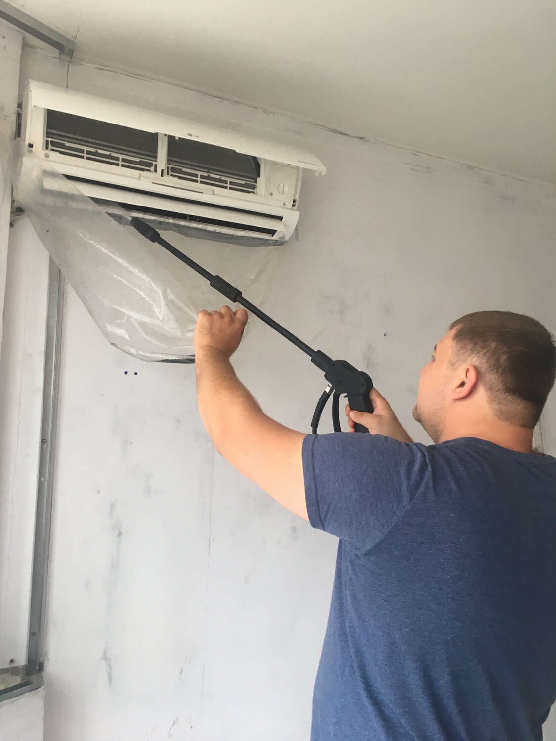 монтаж кондиционера, установленный кондиционер, системы кондиционирования, установка кондиционера, кондиционер