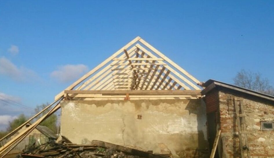 крыша стропила, двускатные крыши, стропильные системы крыш, монтаж стропил двухскатной крыши, стропильные системы двухскатной крыши