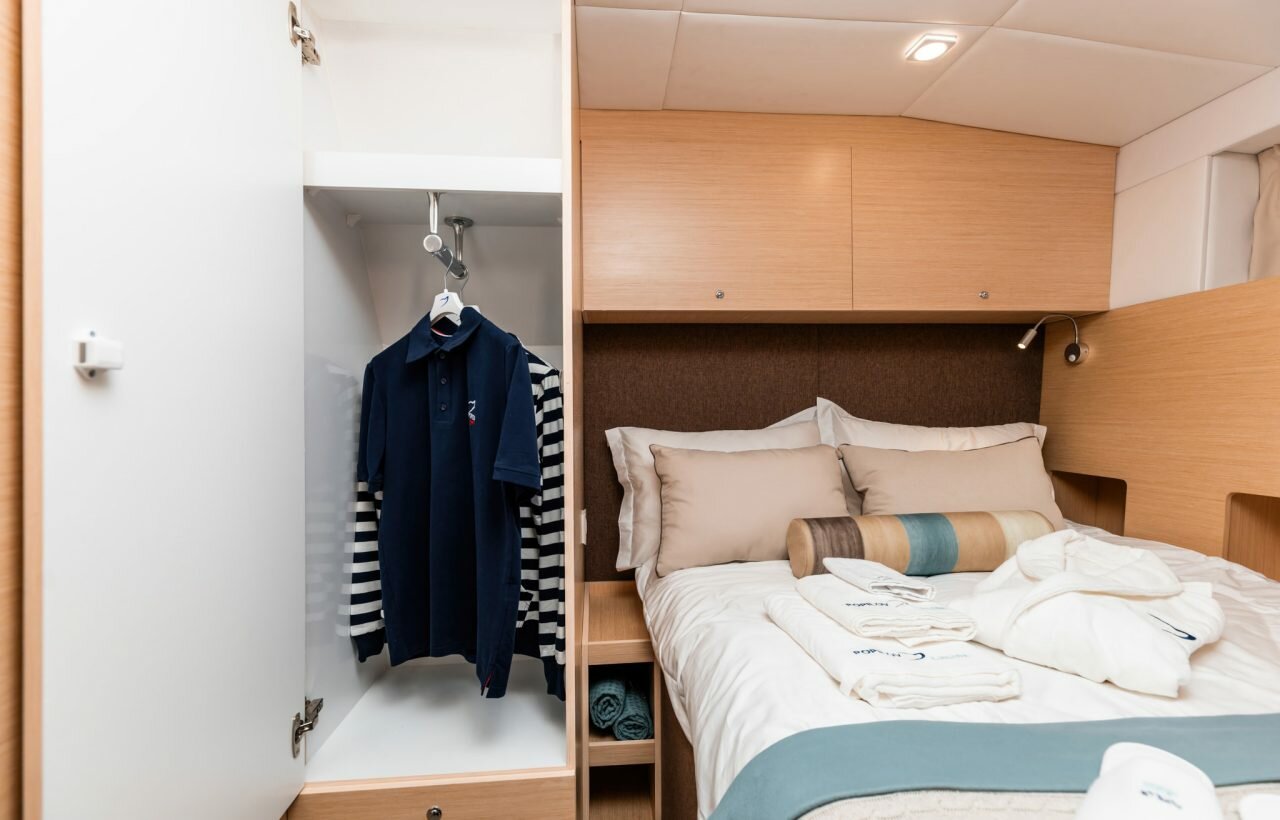 beneteau oceanis 51.1, каюта, beneteau oceanis 40.1, sailing yacht, каюты на катамаране lagoon 52