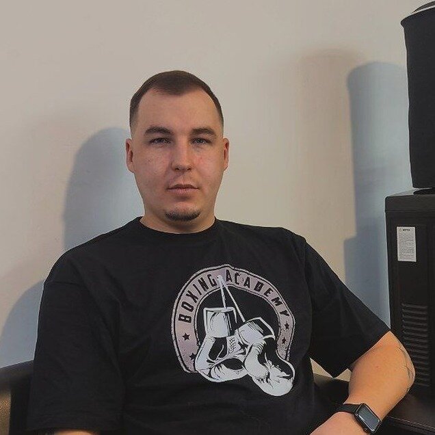 Александр Харитонов