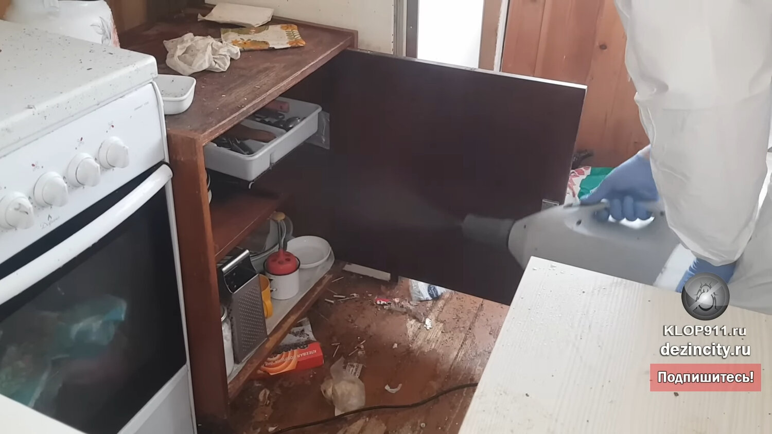 сгорела кухня в квартире, мебель, сгоревшая кухня, пожар на кухне, газовая плита взорвалась