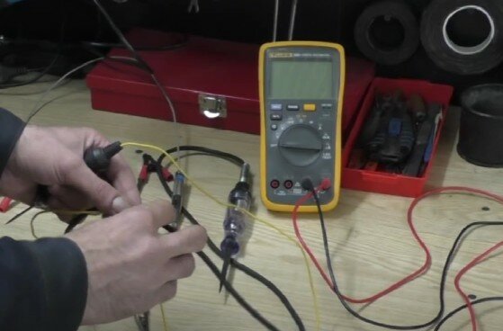 тестер прозвонка проводов, мультиметр сопротивление, прозвонка мультиметром, измерение напряжения мультиметром, сопротивление мультиметром