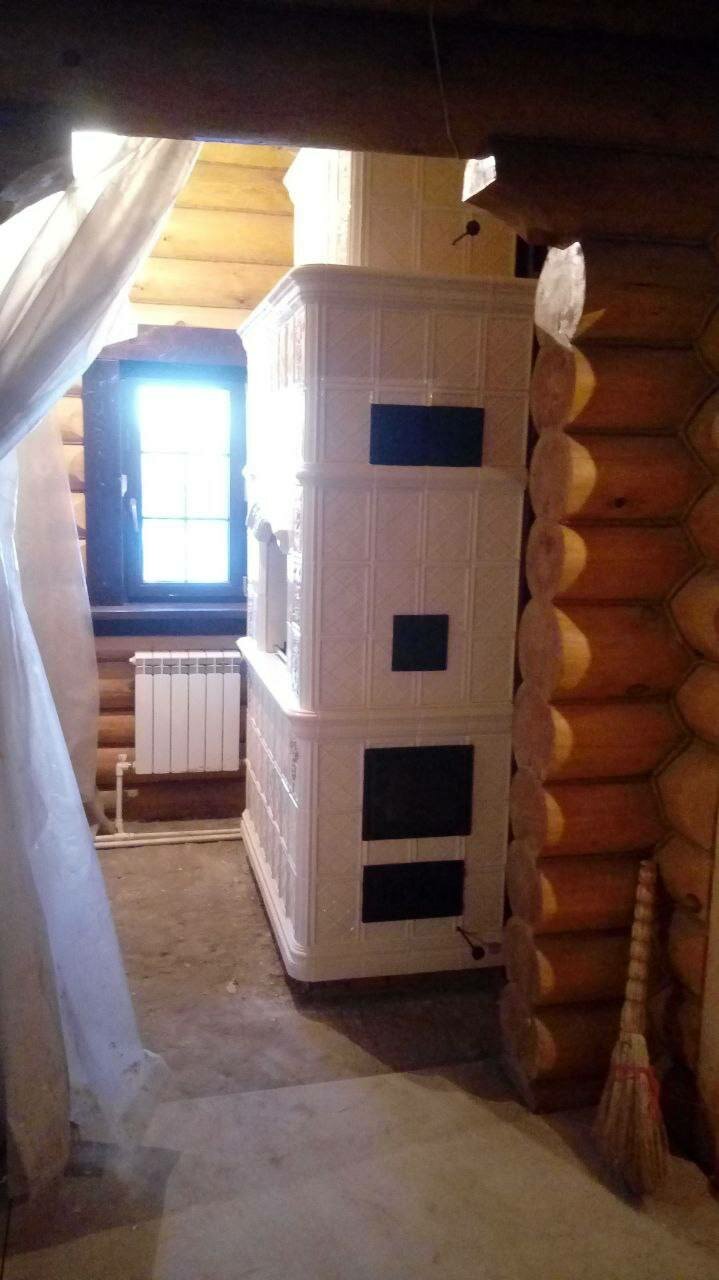 печь в доме, отопительная печь, печь в частном доме, печь для дома на дровах, банная печь